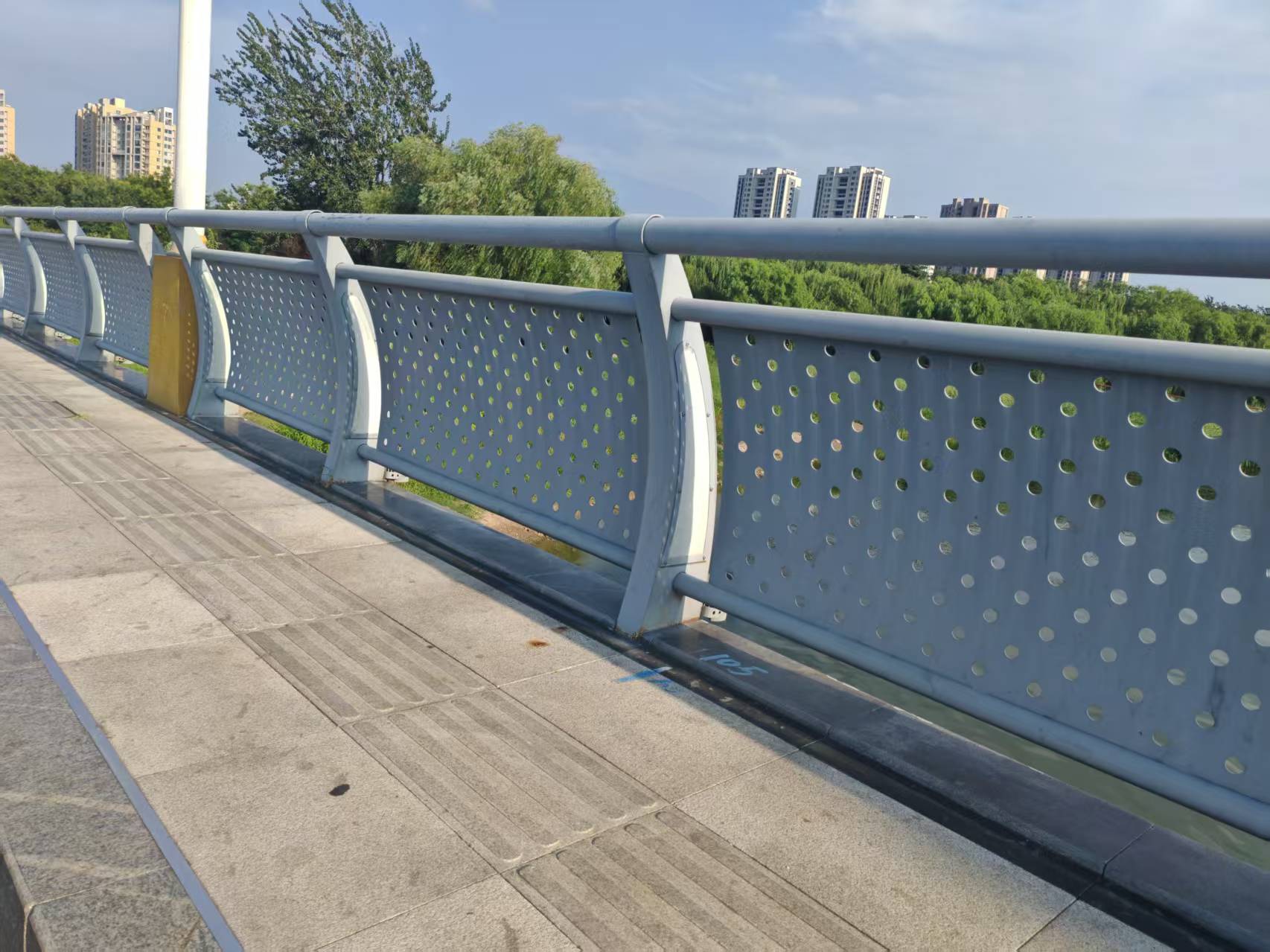 岭东区河道护栏防撞护栏 - 推荐