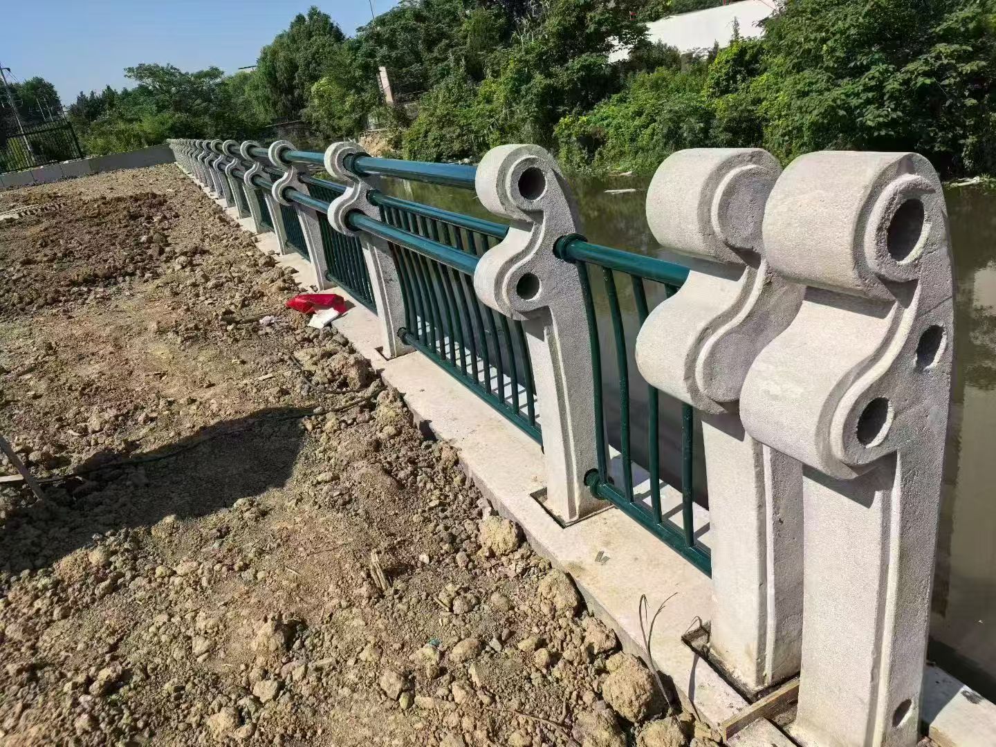 定西市河道护栏防撞护栏 - 方案