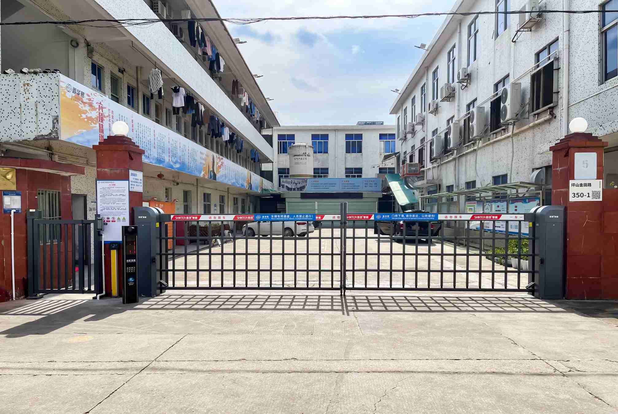 阿拉尔市悬浮门车牌识别道闸