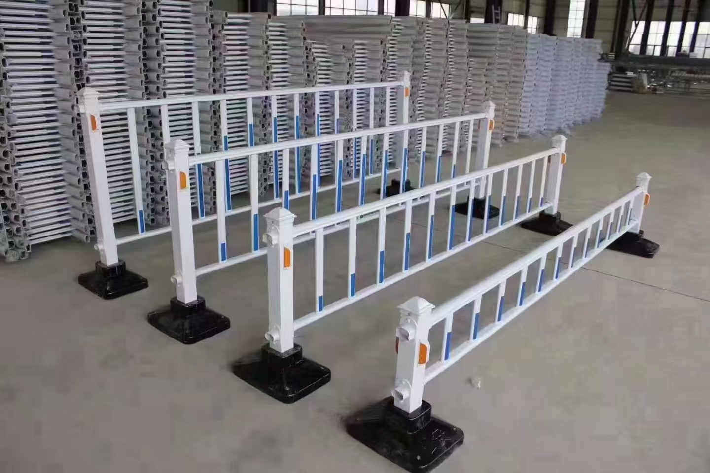 昌吉回族自治州工地铁艺护栏