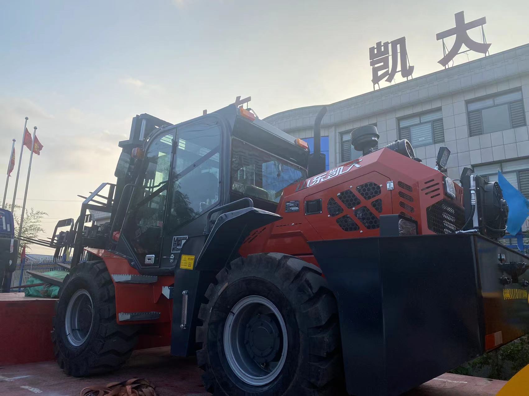 沈阳市越野叉车
