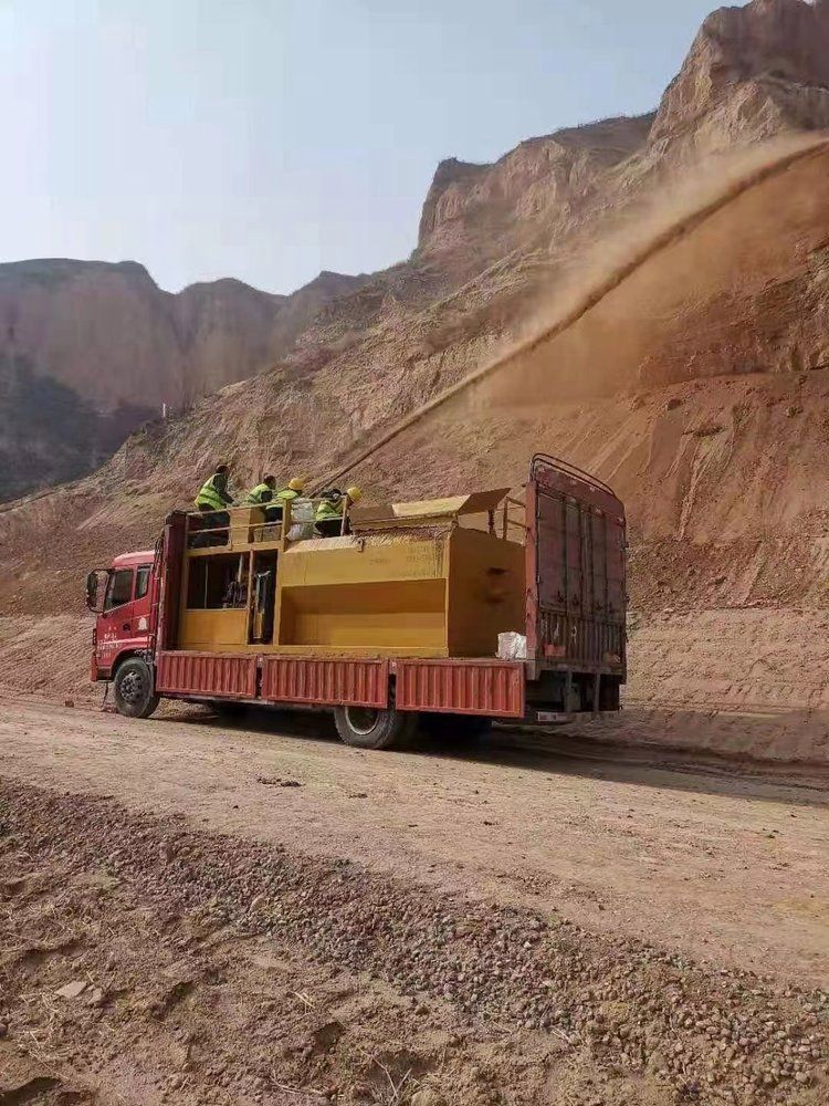 北京客土喷播公路边坡绿化工程