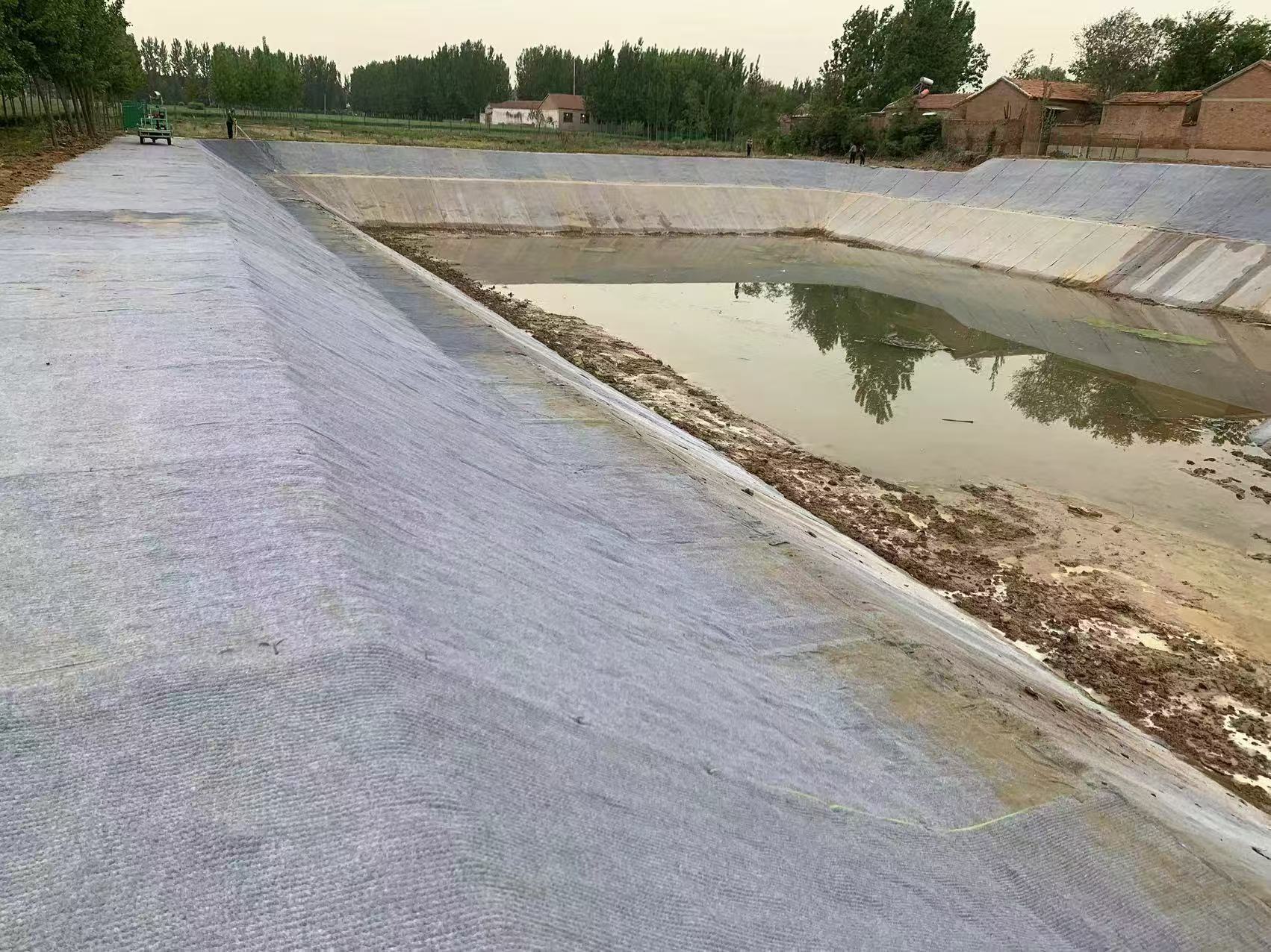 白城市复合膜浇水固化水泥毯 - 方案
