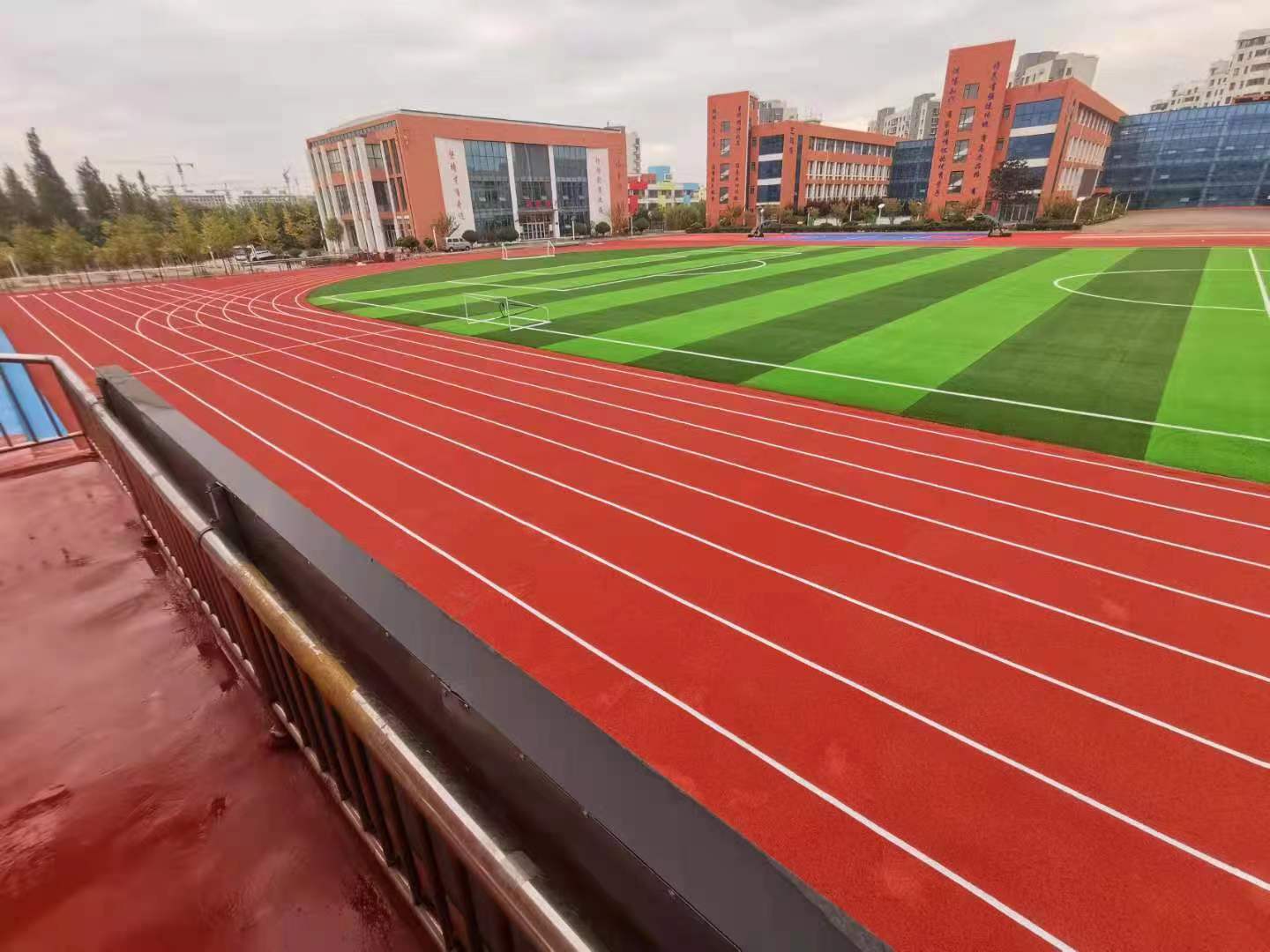 漯河市混合型塑胶跑道塑胶跑道
