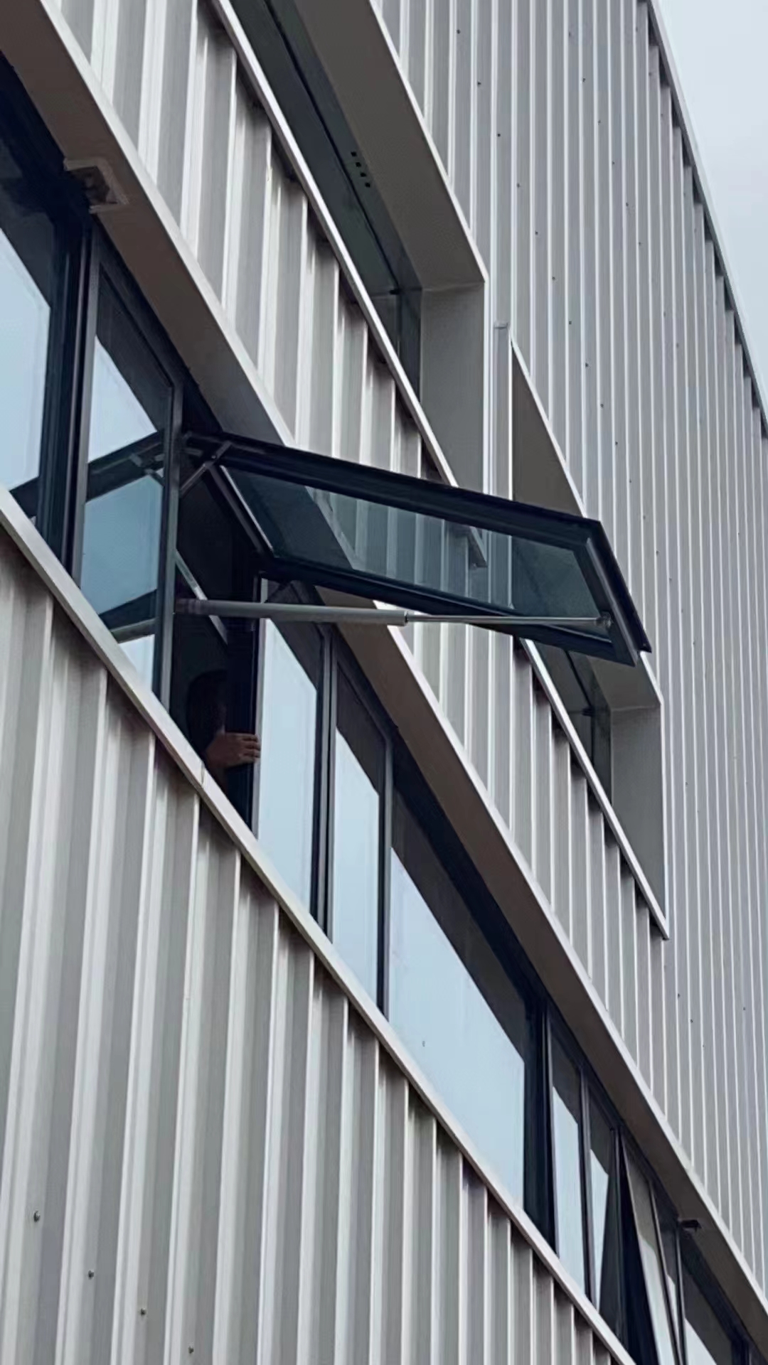 阳江市单螺杆开窗器电动链条开窗器